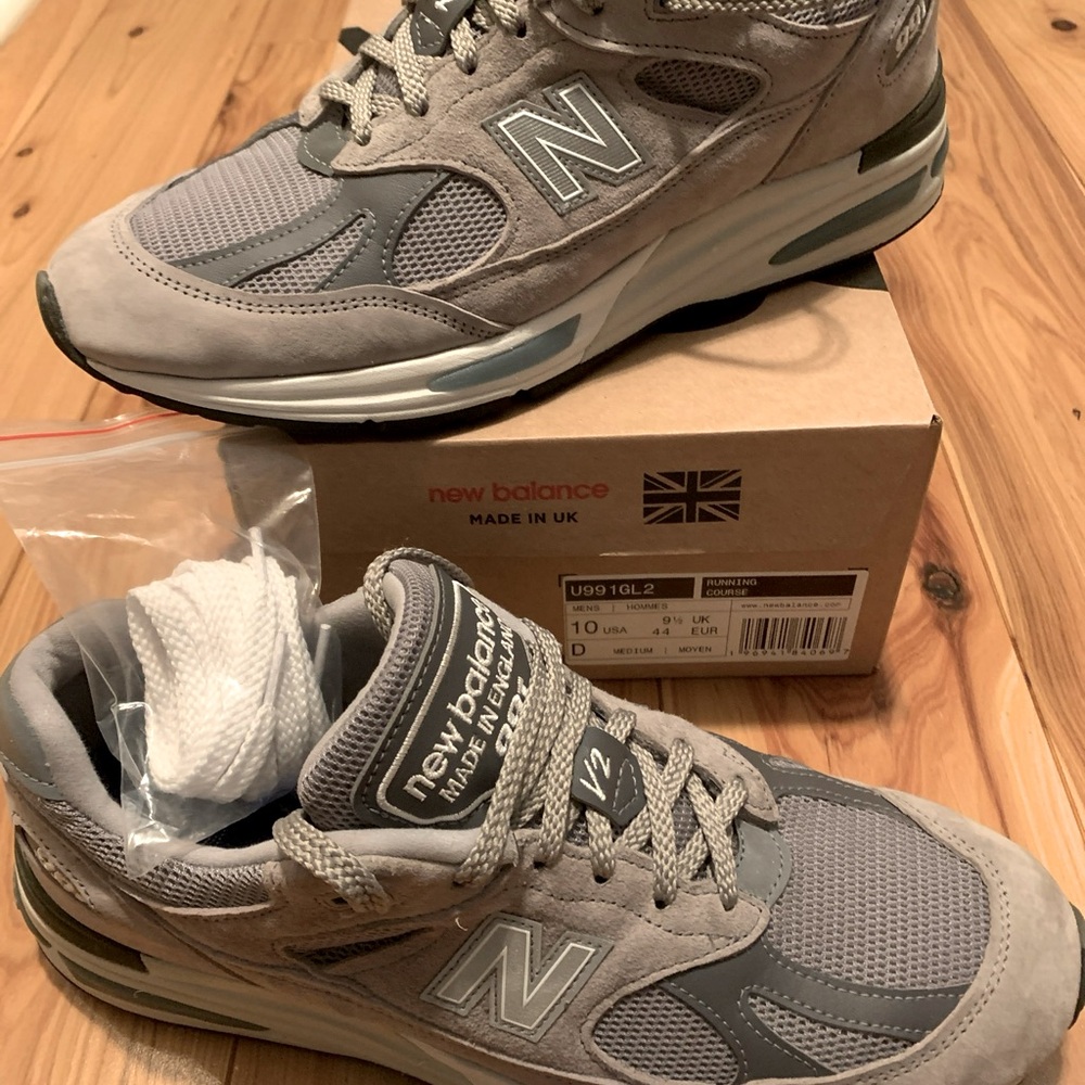 New Balance 991v2